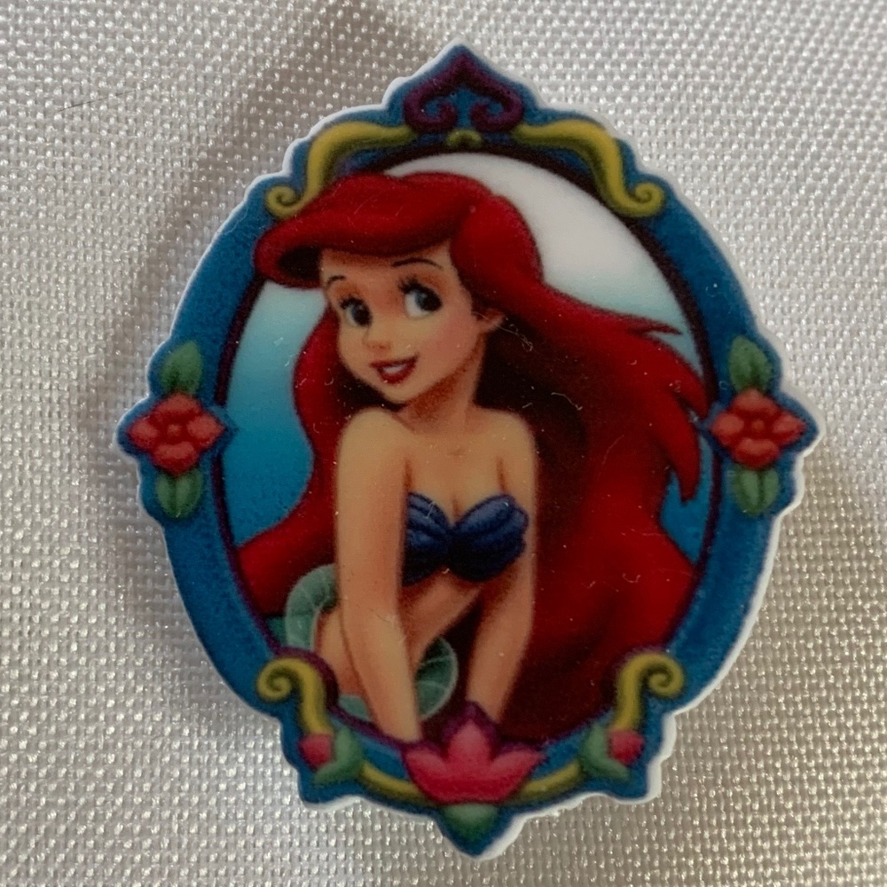 NWT. Handmade Pin Brooch of Disney’s Ariel from the Movie The Little Mermaid!